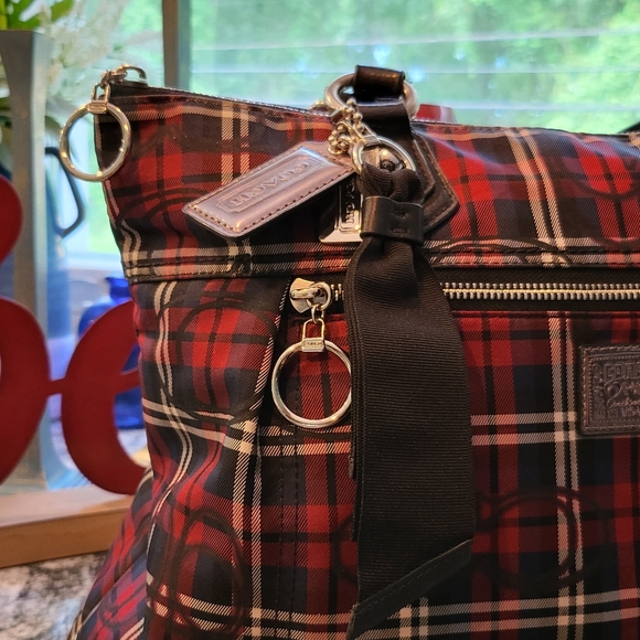 SOLD:  Coach Poppy Signature Collection Plaid Glam Tote Bag - GET IT NOW FOR $92 - Picture 12 of 17
